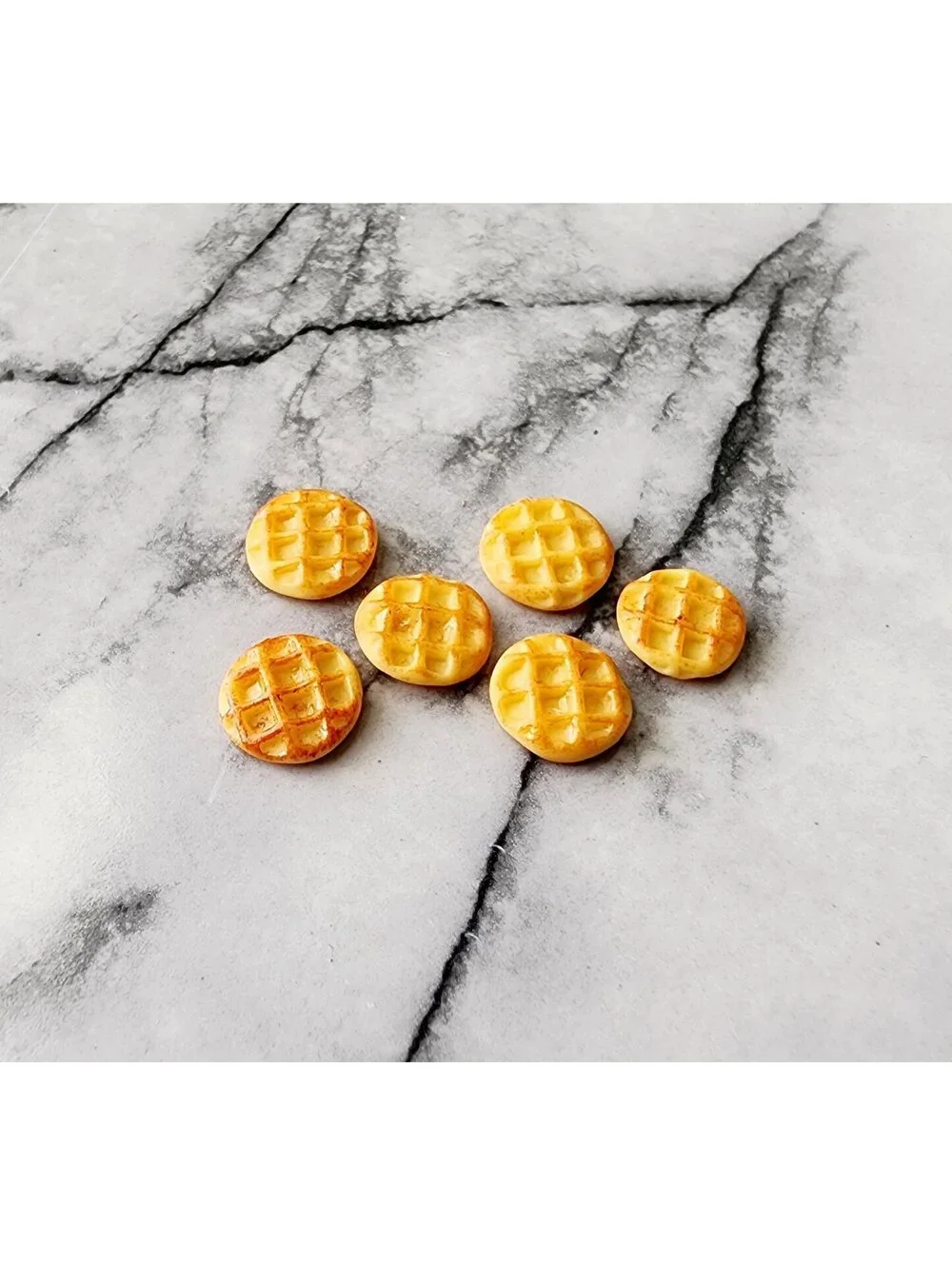 Miniatures Dollhouse Food Breakfast Waffles 1:12 Scale